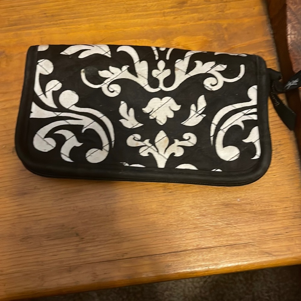 Thirty one black and white wallet